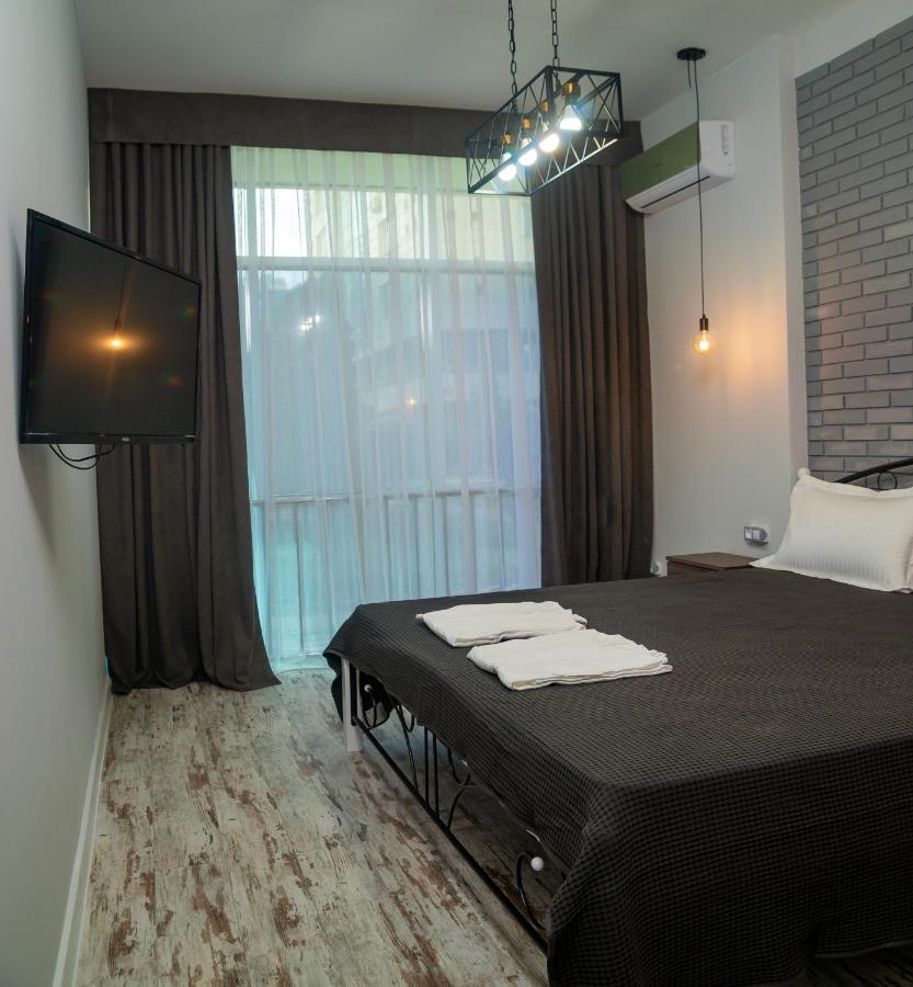 Hi Hotel Almati Kültér fotó